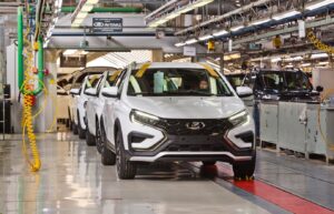 Что-то с рулём: АвтоВАЗ приостановил продажи партии из 5 тысяч новых автомобилей «Лада»